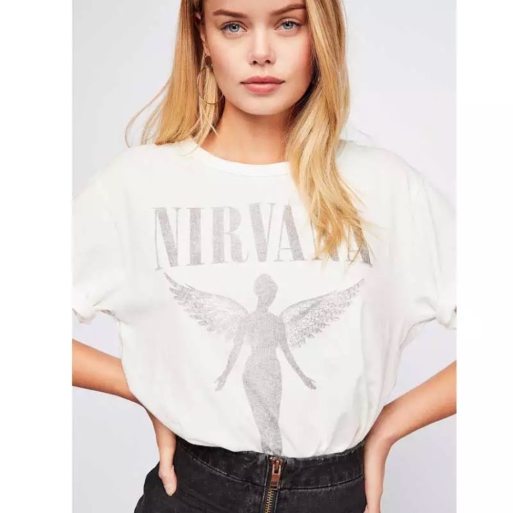 SOLD OUT White Nirvana Utero Vintage Concert Band T-Shirt - Picture 5 of 7